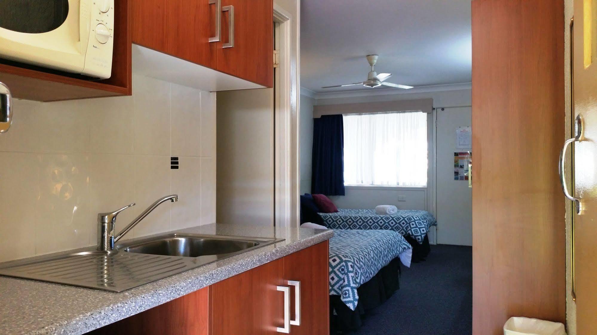 Bundaberg Coral Villa Motor Inn Exteriör bild