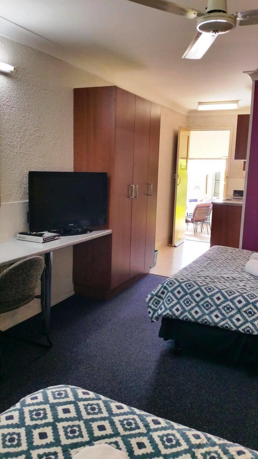 Bundaberg Coral Villa Motor Inn Exteriör bild