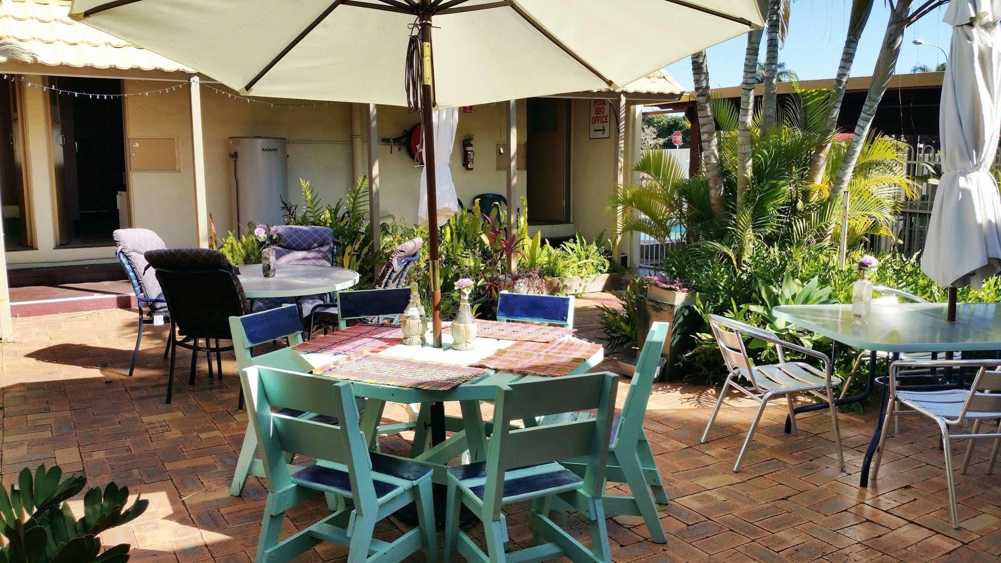 Bundaberg Coral Villa Motor Inn Exteriör bild