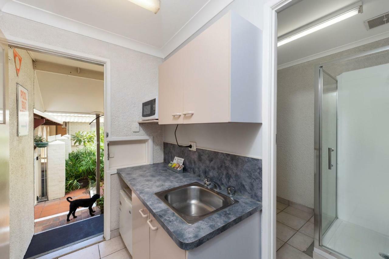 Bundaberg Coral Villa Motor Inn Exteriör bild
