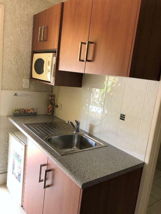 Bundaberg Coral Villa Motor Inn Exteriör bild